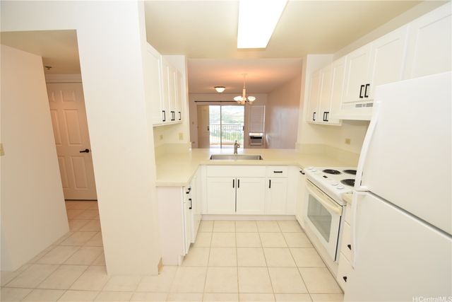 3054 Ala Poha Place 2203, Honolulu, HI 96818