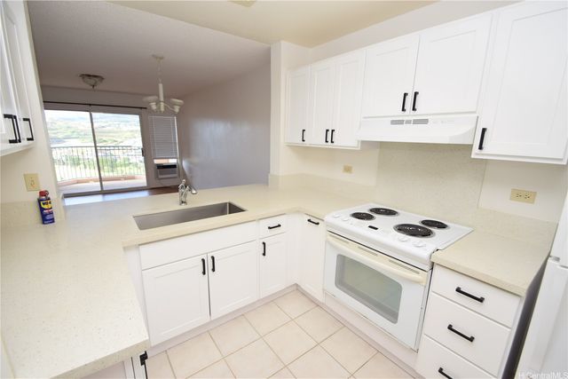 3054 Ala Poha Place 2203, Honolulu, HI 96818