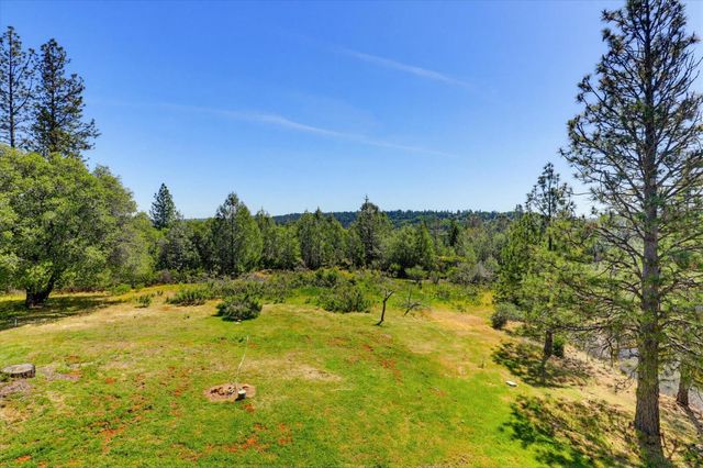 13551 Brannon Ct, Nevada City, CA 95959