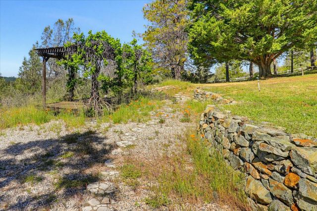 13551 Brannon Ct, Nevada City, CA 95959