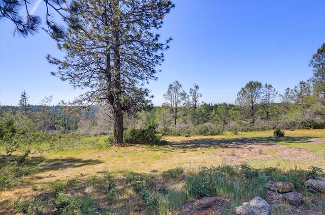 13551 Brannon Ct, Nevada City, CA 95959