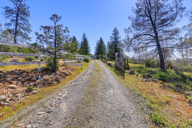 13551 Brannon Ct, Nevada City, CA 95959