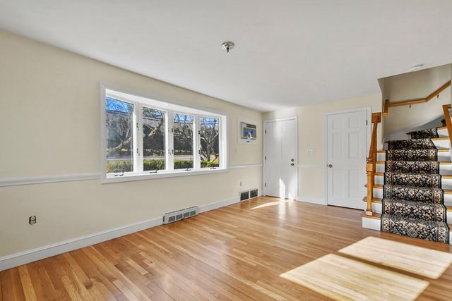 72 Cambridge Road 2, Woburn, MA 01801