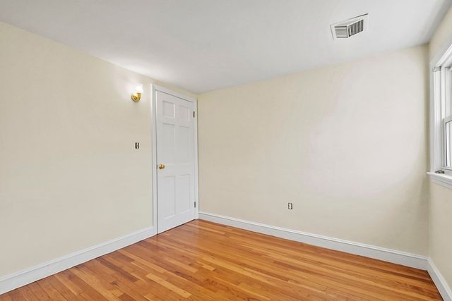 72 Cambridge Road 2, Woburn, MA 01801
