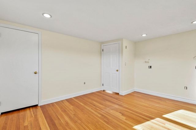 72 Cambridge Road 2, Woburn, MA 01801