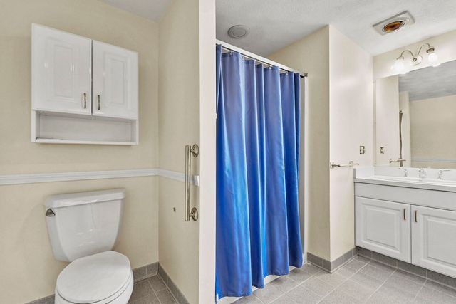 72 Cambridge Road 2, Woburn, MA 01801