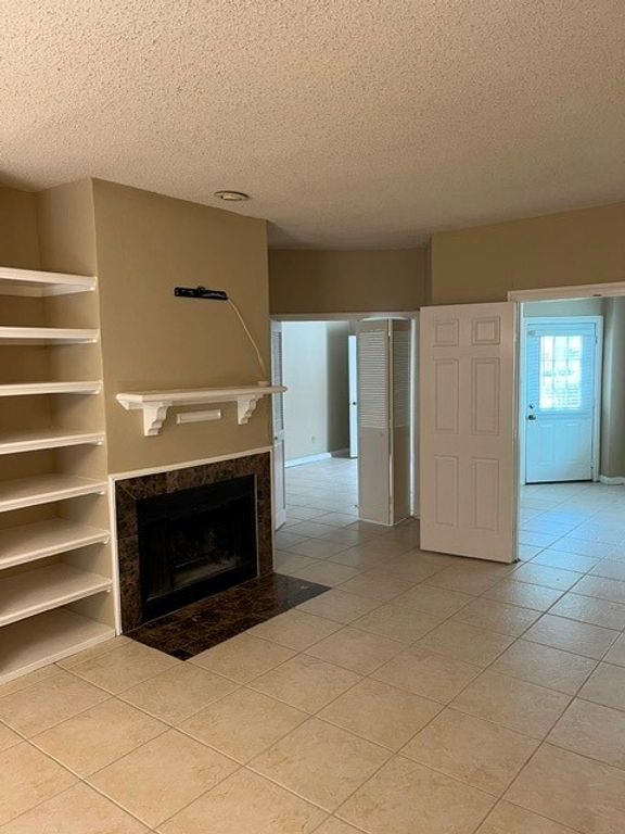 5550 Spring Valley Road C16, Dallas, TX 75254