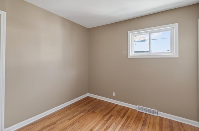 23361 Hazelwood Avenue, Hazel Park, MI 48030