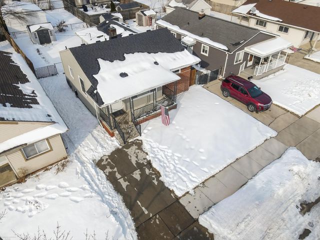 23361 Hazelwood Avenue, Hazel Park, MI 48030