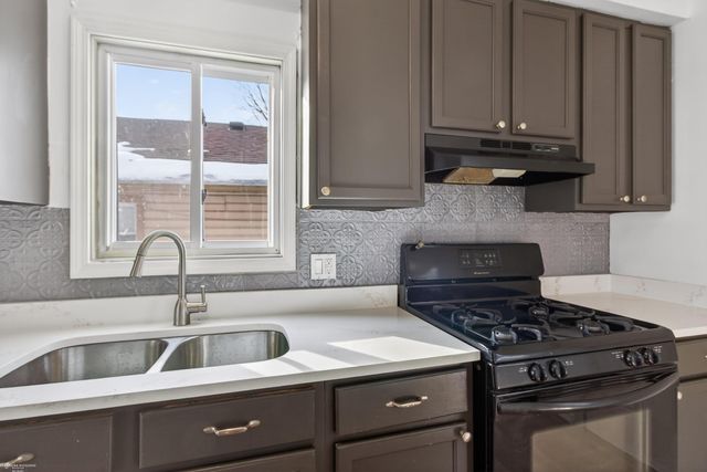 23361 Hazelwood Avenue, Hazel Park, MI 48030