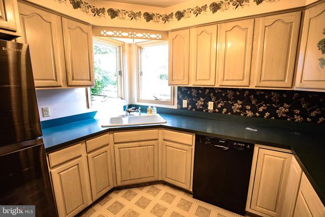 920 CHESTNUT ST, Royersford, PA 19468