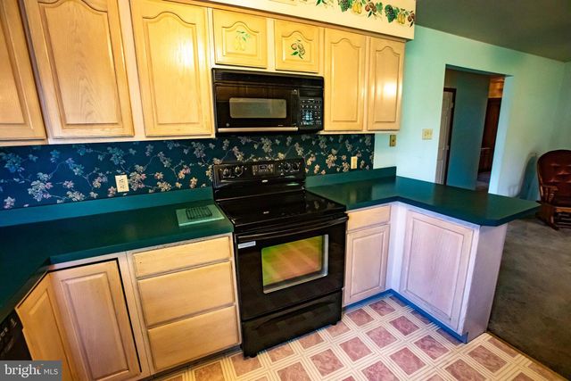 920 CHESTNUT ST, Royersford, PA 19468