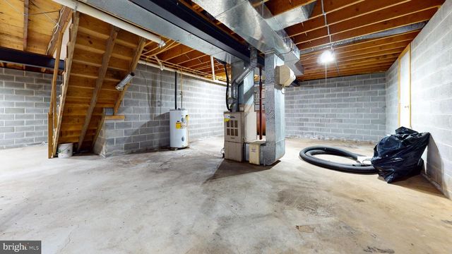 920 CHESTNUT ST, Royersford, PA 19468