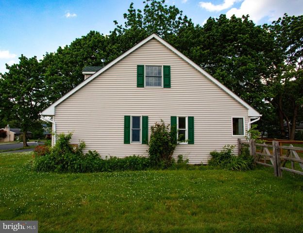 920 CHESTNUT ST, Royersford, PA 19468