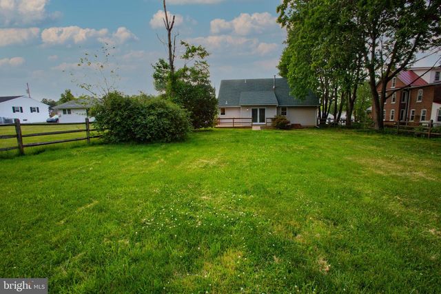 920 CHESTNUT ST, Royersford, PA 19468