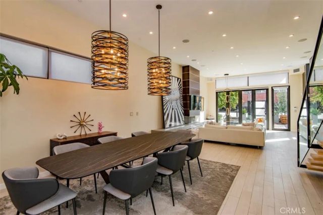 708 Hampton Drive, Venice, CA 90291