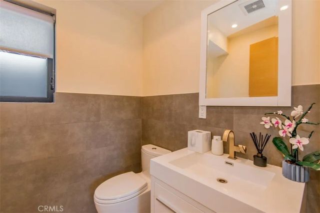 708 Hampton Drive, Venice, CA 90291
