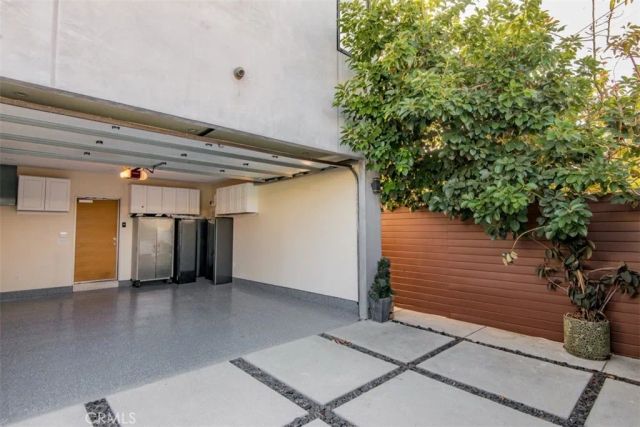 708 Hampton Drive, Venice, CA 90291