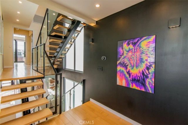 708 Hampton Drive, Venice, CA 90291