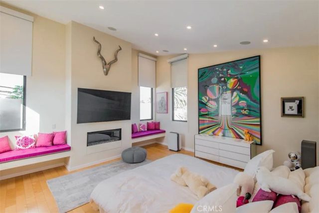 708 Hampton Drive, Venice, CA 90291