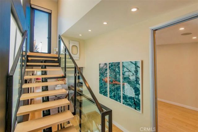 708 Hampton Drive, Venice, CA 90291