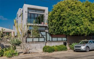 708 Hampton Drive, Venice, CA 90291