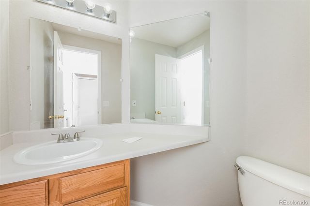 2229 S Truckee Street, Aurora, CO 80013