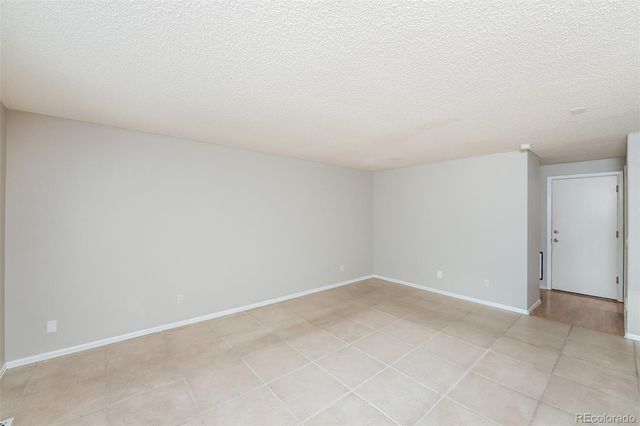 2229 S Truckee Street, Aurora, CO 80013