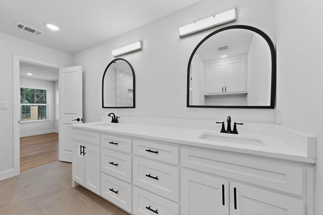 2534 Millermore Street, Dallas, TX 75216