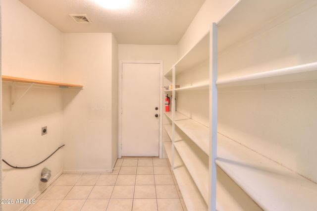 1014 S MOSLEY Drive, Chandler, AZ 85286