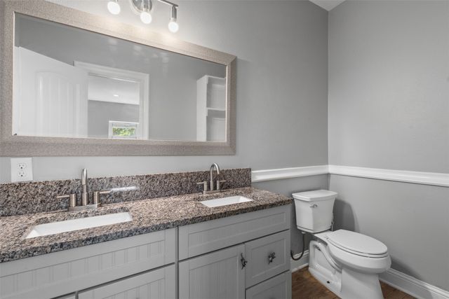 3030 Weisenberger Drive, Dallas, TX 75212