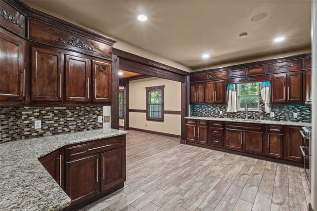 3030 Weisenberger Drive, Dallas, TX 75212