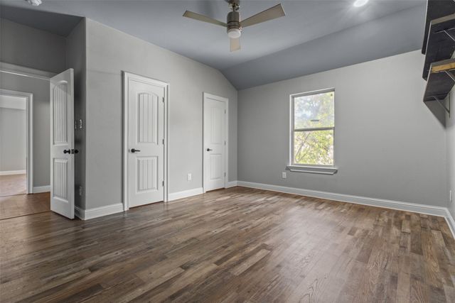 3030 Weisenberger Drive, Dallas, TX 75212