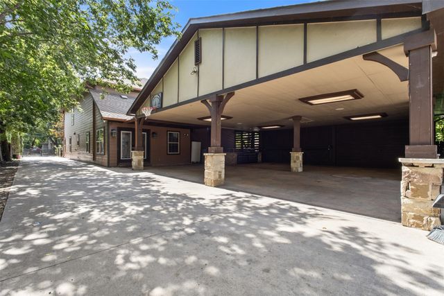 3030 Weisenberger Drive, Dallas, TX 75212