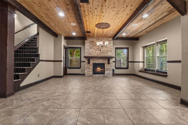 3030 Weisenberger Drive, Dallas, TX 75212