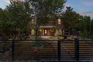 3030 Weisenberger Drive, Dallas, TX 75212