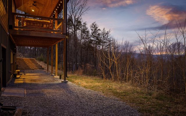 852 Old Grand Center Road, Chickamauga, GA 30707