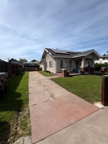 1125 Carlton Ave, Stockton, CA 95203