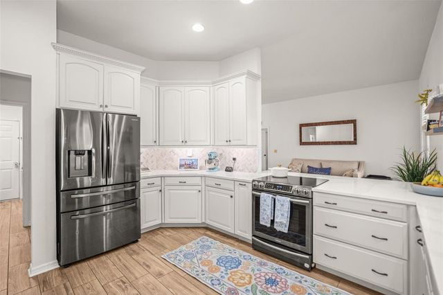 4802 QUEEN PALM TERRACE NE, St Petersburg, FL 33703