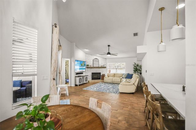 4802 QUEEN PALM TERRACE NE, St Petersburg, FL 33703