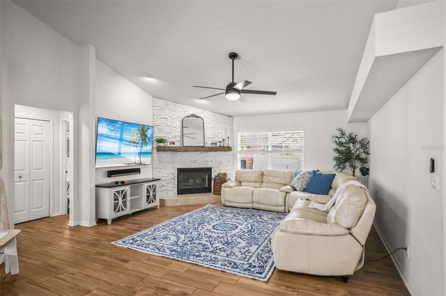 4802 QUEEN PALM TERRACE NE, St Petersburg, FL 33703