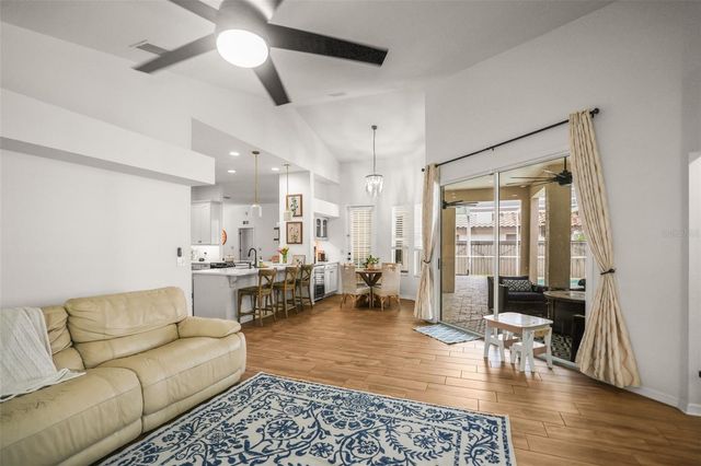 4802 QUEEN PALM TERRACE NE, St Petersburg, FL 33703