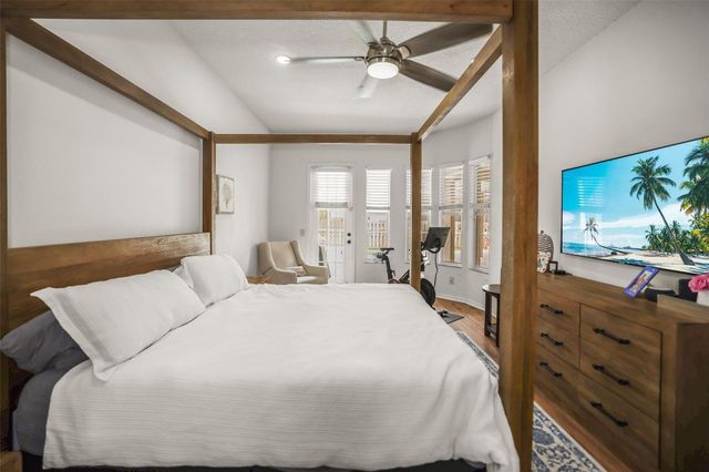 4802 QUEEN PALM TERRACE NE, St Petersburg, FL 33703