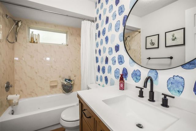 4802 QUEEN PALM TERRACE NE, St Petersburg, FL 33703