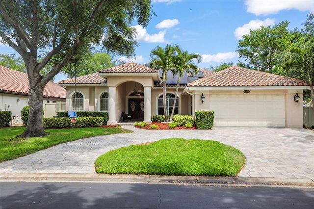 4802 QUEEN PALM TERRACE NE, St Petersburg, FL 33703