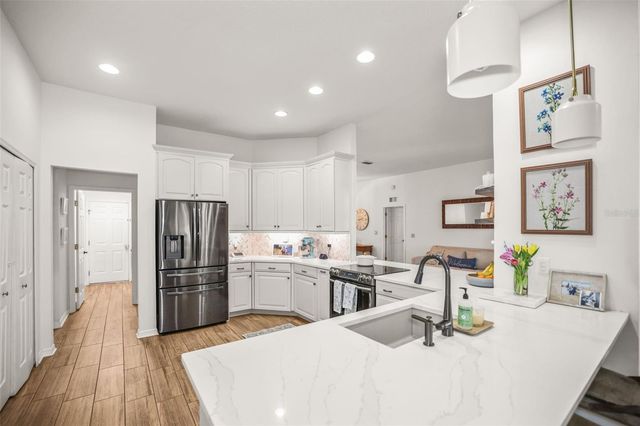 4802 QUEEN PALM TERRACE NE, St Petersburg, FL 33703