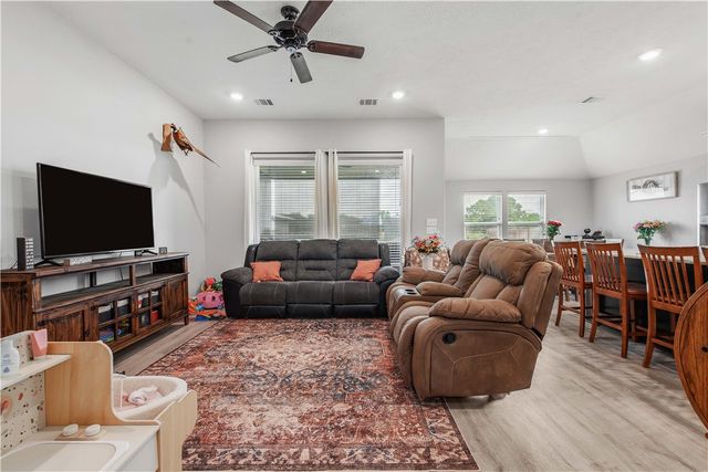 257 Brazos, Somerville, TX 77879