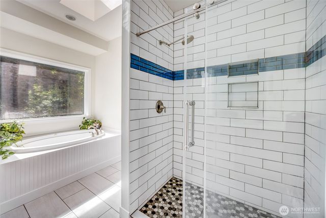 10380 Twin Brooks Lane NW, Silverdale, WA 98383