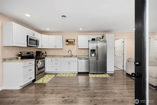 10380 Twin Brooks Lane NW, Silverdale, WA 98383