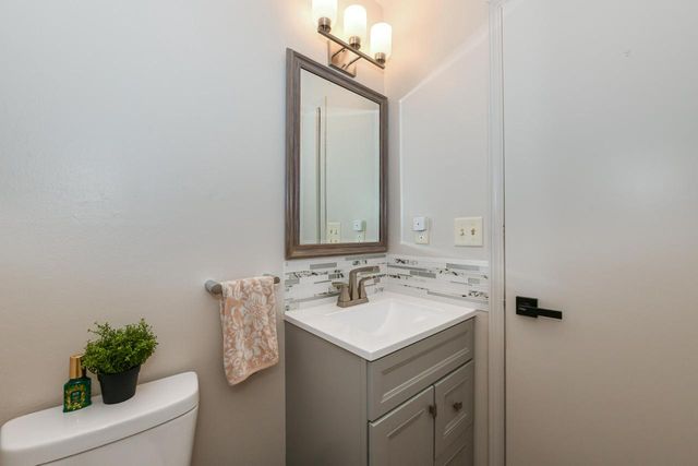 W180S8272 Pioneer DRIVE, Muskego, WI 53150